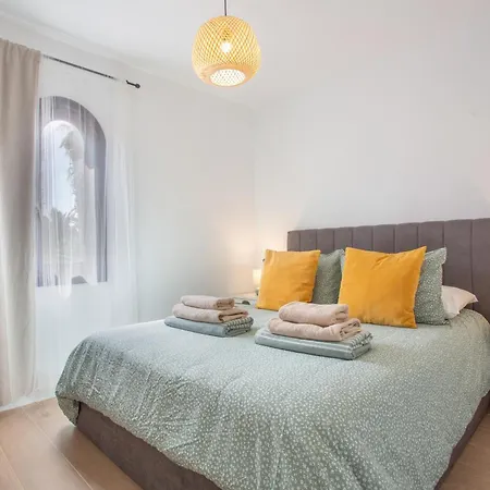 Apartman Oasis Duna _ Casa Aizea Pool *