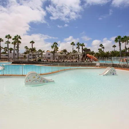 Oasis Duna _ Casa Aizea Pool Apartman *
