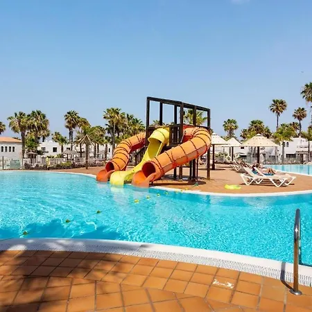 Oasis Duna _ Casa Aizea Pool * Corralejo